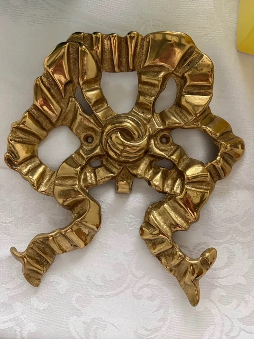 Vintage Bombay Co Brass Wall Bow Hook 🎀
